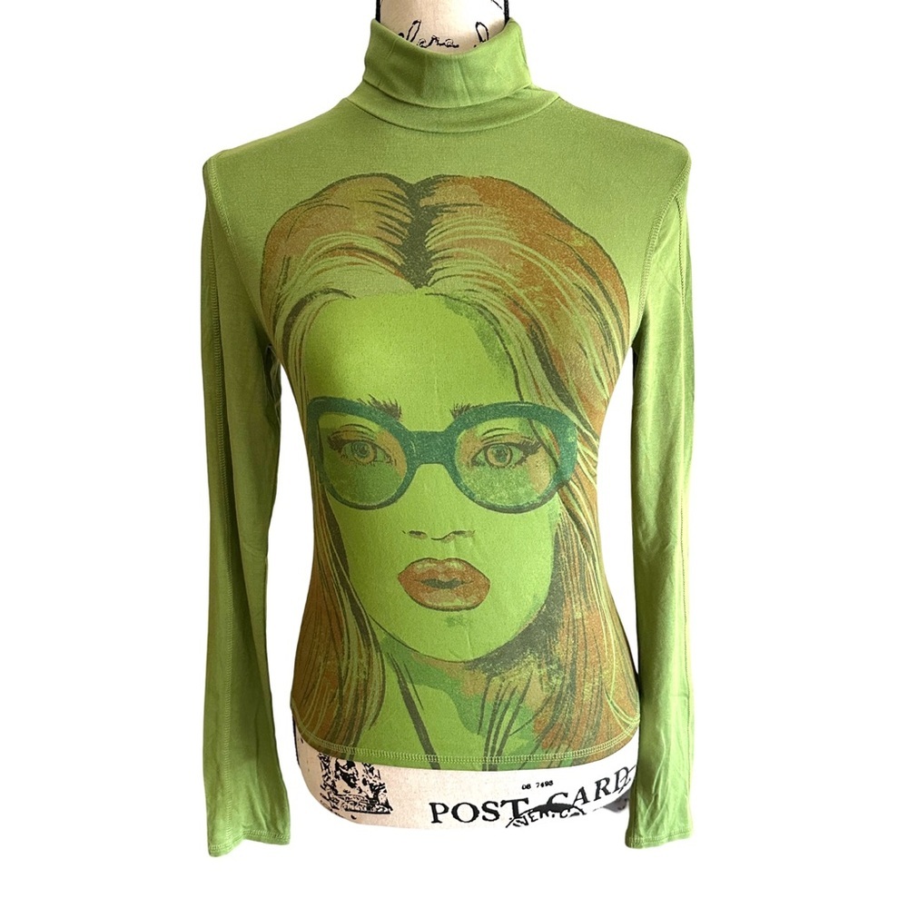 UO Green Graphic Girl Turtleneck Top